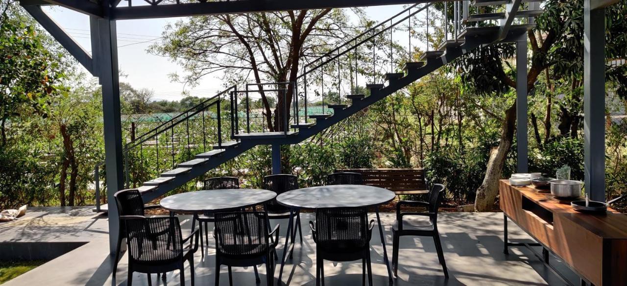 Shakuntala Farms - Rustic Farmstay With Modern Comforts Nashik Bagian luar foto